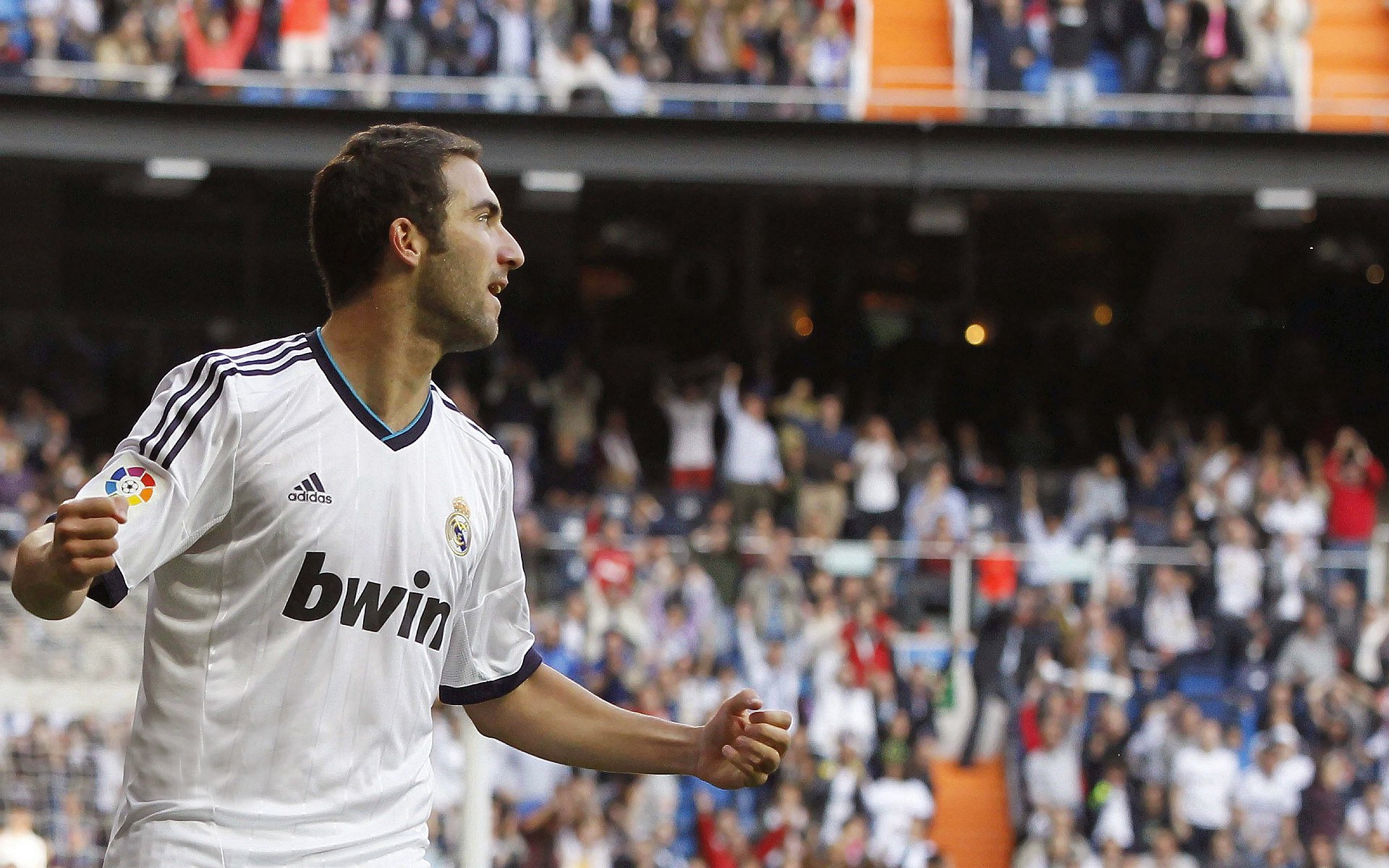 西甲高手对决:突破、助攻、精彩无极限!,西甲如何决出冠军